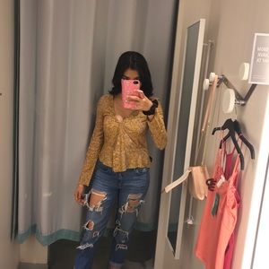 Super cute yellow floral top with button